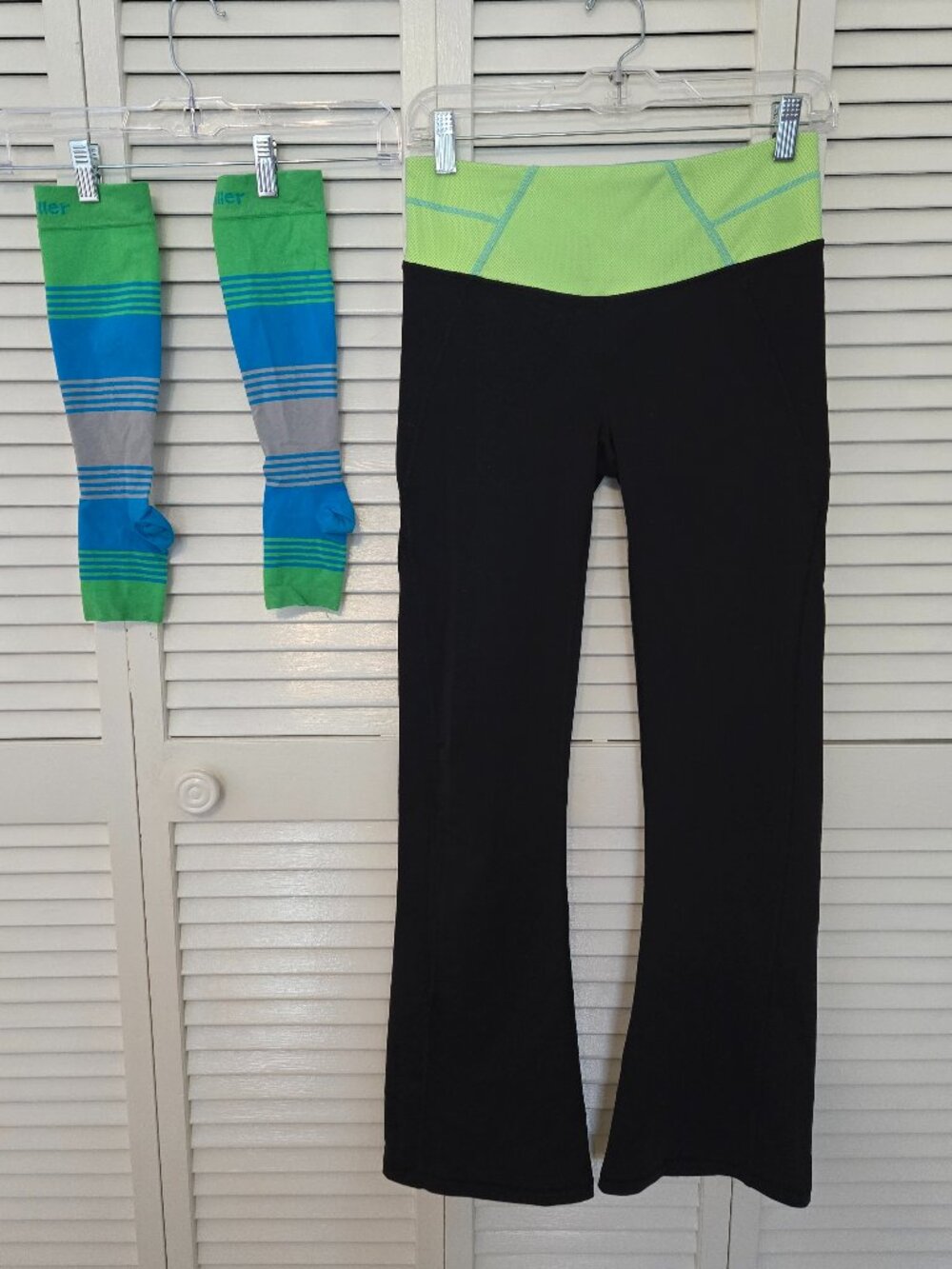 Victoria's Secret Compression Yoga Pants with Matching Compression Leggings